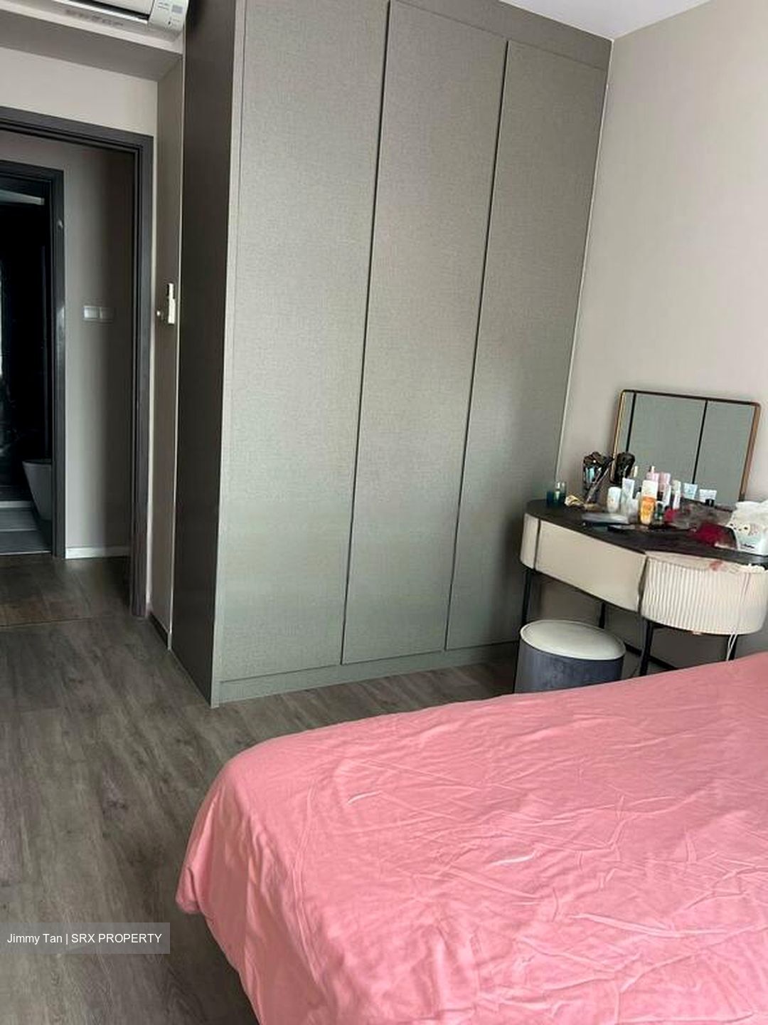 The Lakeshore (D22), Condominium #447565101